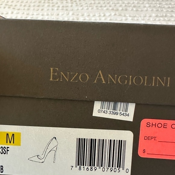 Enzo Angiolini Infinity Metallic Leopard Print Pointed Toe Heels - Picture 12 of 12